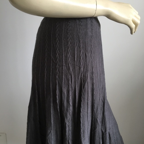Lapis Gray knit midi skirt with stretchy waistband - Picture 5 of 8